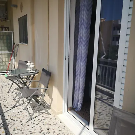 公寓 Apartment, Near The *