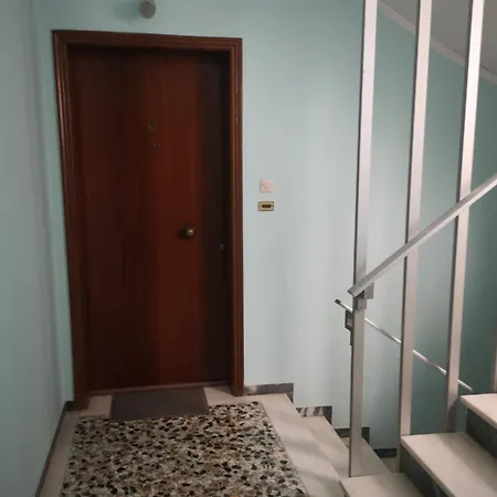 Apartment, Near The كاريستوس