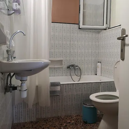 Apartment, Near The شقة *