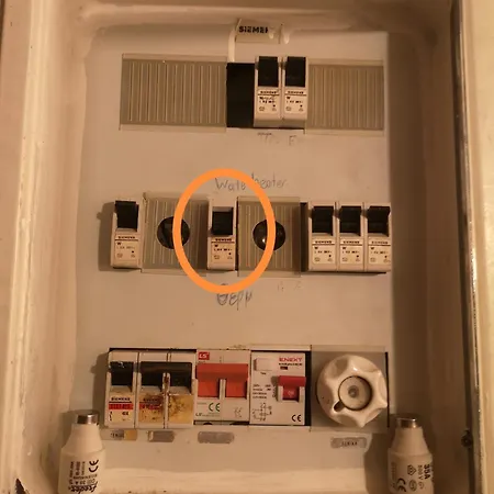 公寓 Apartment, Near The